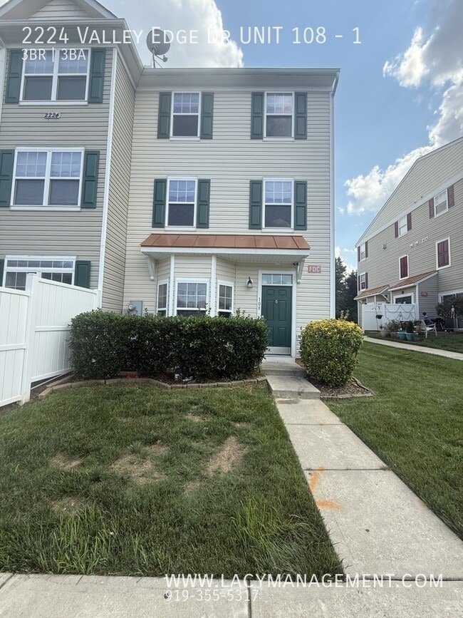 Photo - 2224 Valley Edge Dr