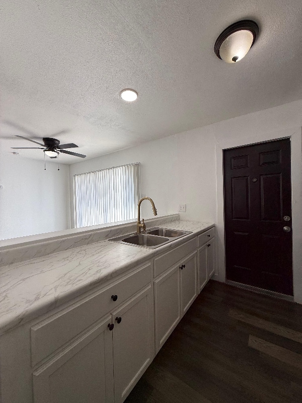 Photo - 538 Maddux St