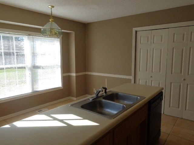 Photo - 345 Broadmore Dr