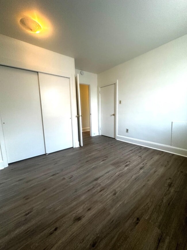 Photo - 381 W Ridge Pike