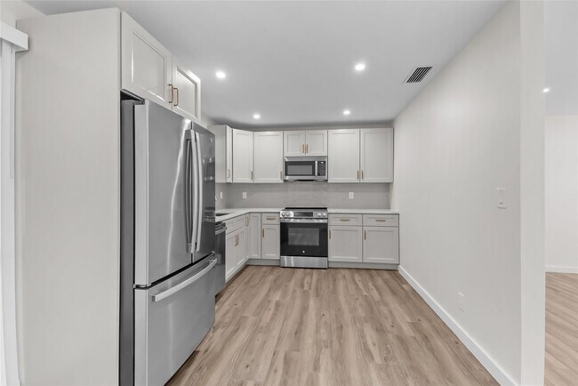 Photo - 908 Lighthouse Dr