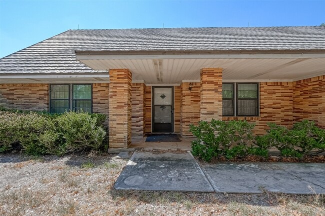 Photo - 16711 Hwy 90 Alt