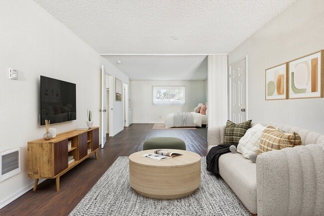 Gilmore  Apartments Van Nuys