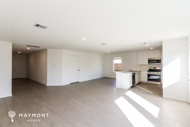 Photo - 3084 Fantasy Ter Dr