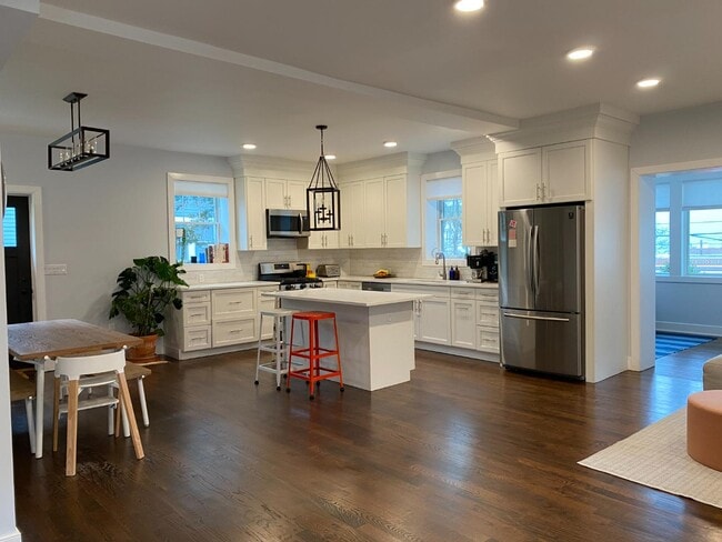 Building Photo - 32-34 Washington Avenue - Unit 2