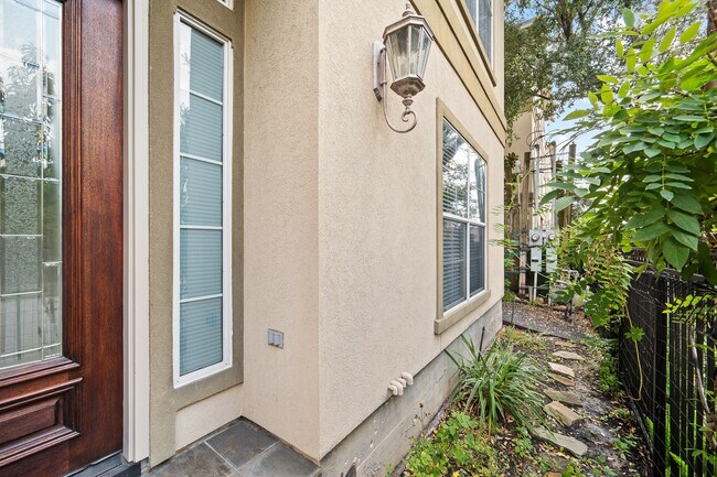 Photo - 418 Fowler St