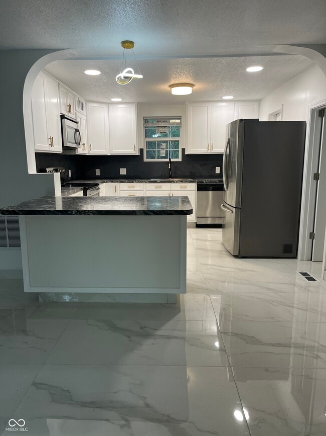 Photo - 1340 Rohrer Rd