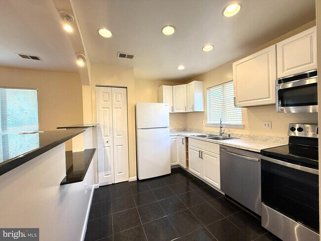 Photo - 8684 Inyo Pl