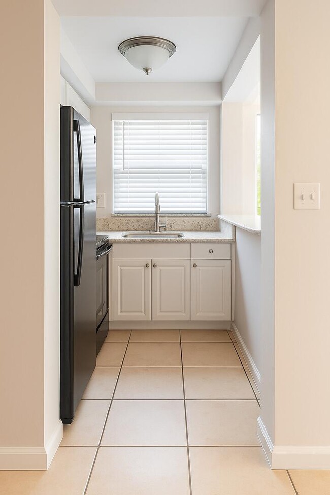 Photo - 665 Glouchester St Unidad 6