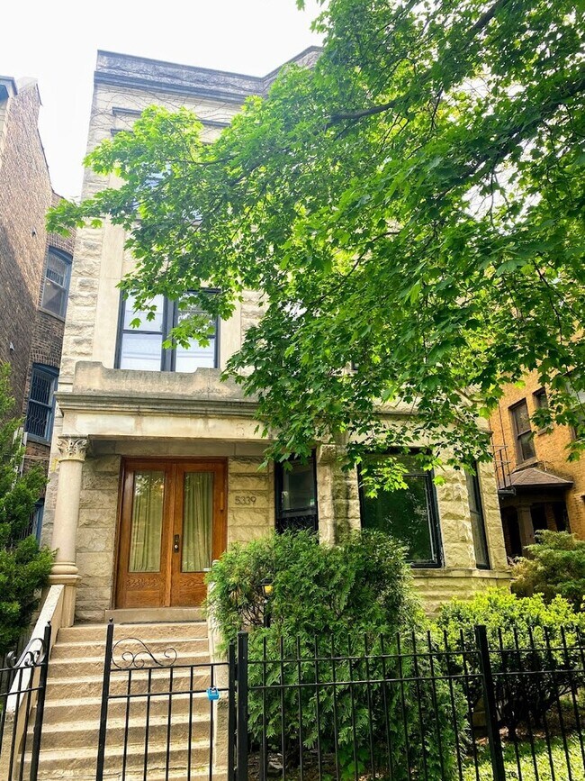 Photo - 5339 N Winthrop Ave Condo