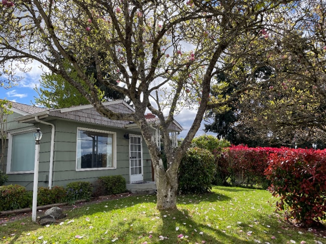 Photo - 1616 Perry Ave House