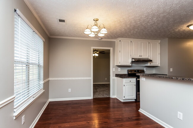 Photo - 434 Fairhaven Ct