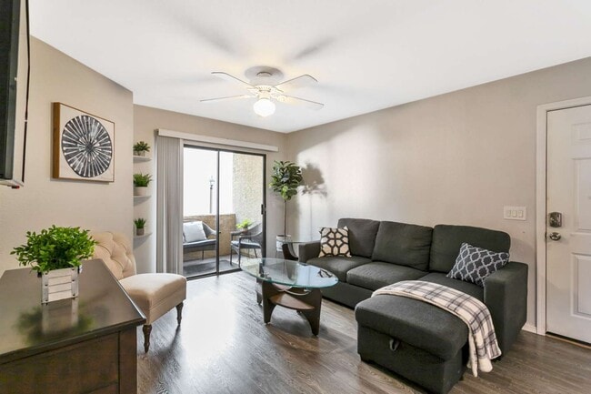 Living area - 2228 N 52nd St Unit 119