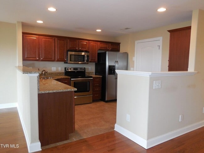 Photo - 341 Coldwater Dr