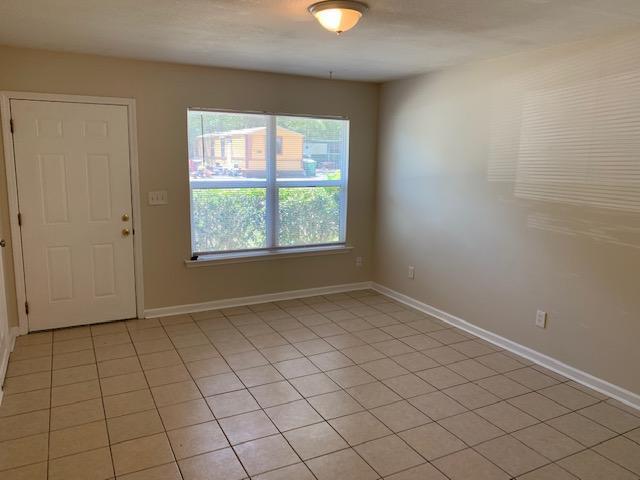 Photo - 623 Crestview Ave