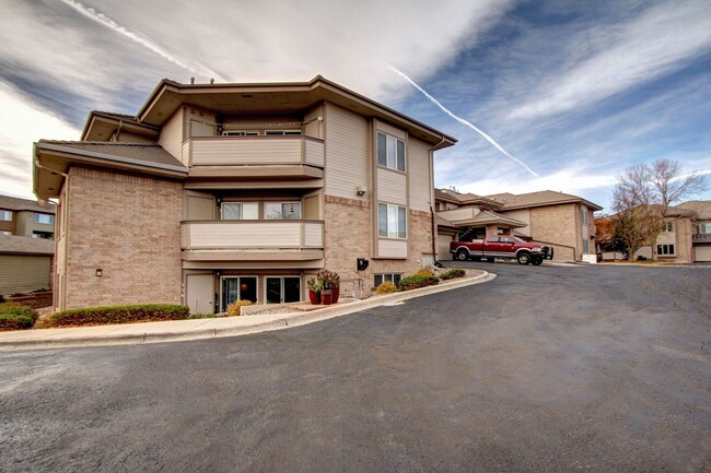 Ready now Plum Creek condo close to downto... - Ready now Plum Creek condo close to downto...