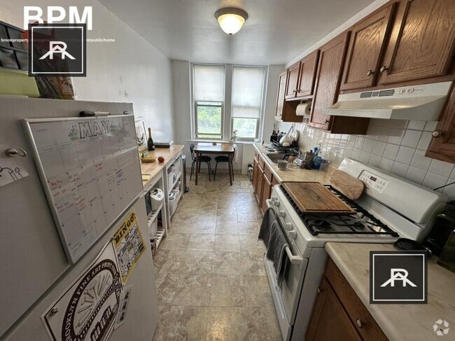 Building Photo - 1 bedroom in Brighton MA 02135 Unit 21 Rental