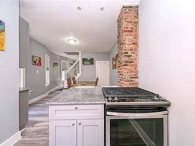 Photo - 128 Teece Ave