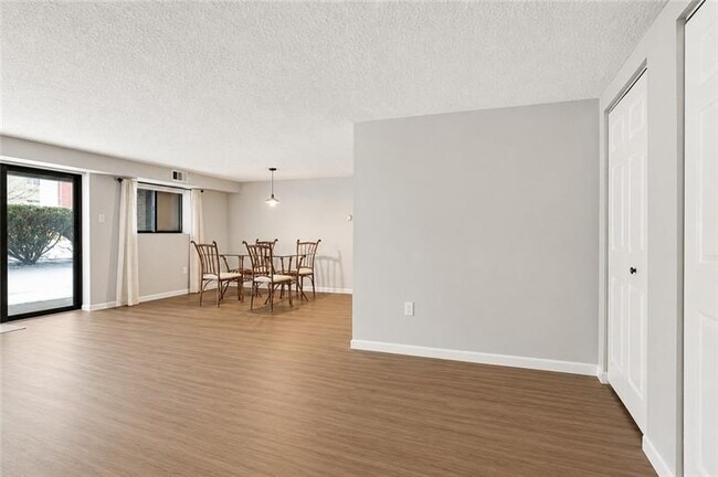 Photo - 1204 Dutilh Rd