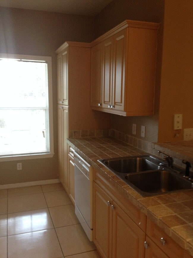 Photo - 3701CR#1814(100) Unidad 1814