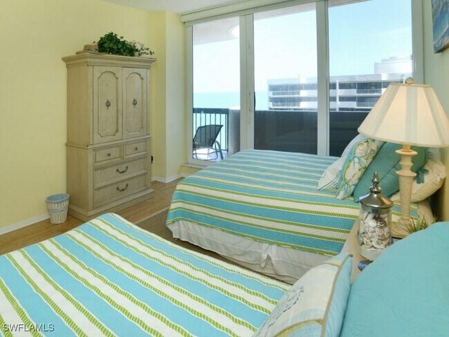 Photo - 4001 Gulf Shore Blvd N Unidad PH-4