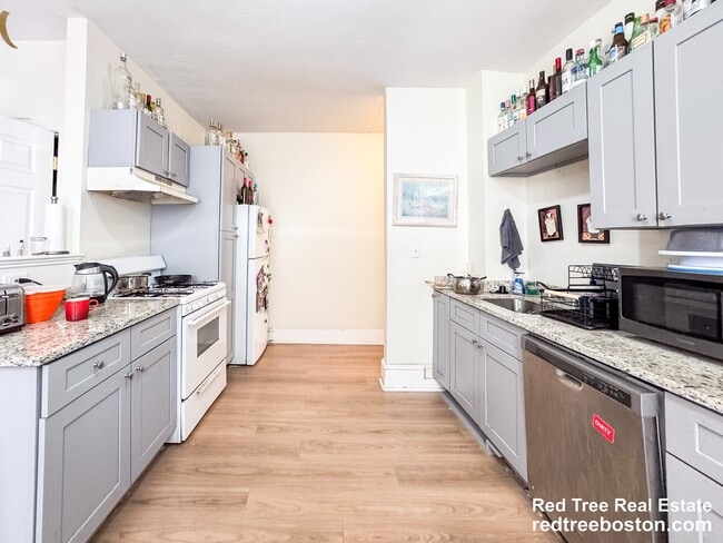 Photo - 12 Glenville Ave Unit 1