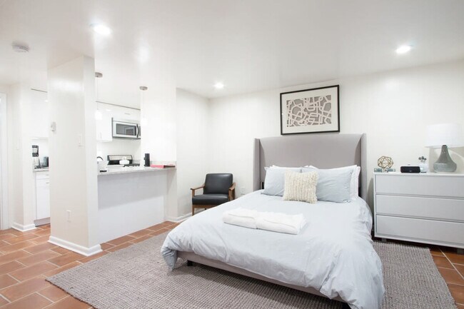 Photo - 1712 Johnson Ave NW Unit ID1238464P