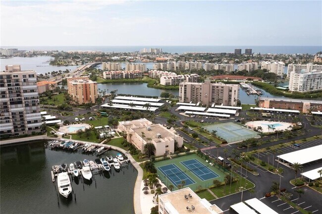 7405 Bay Island Dr S Unidad 224