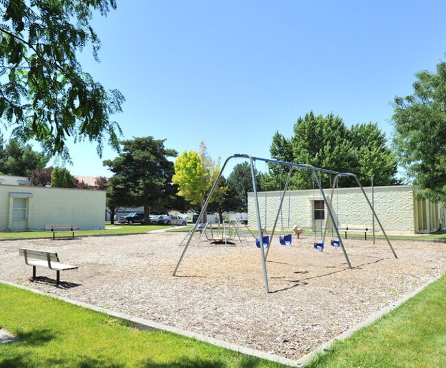 Photo - Escoshio Apartments