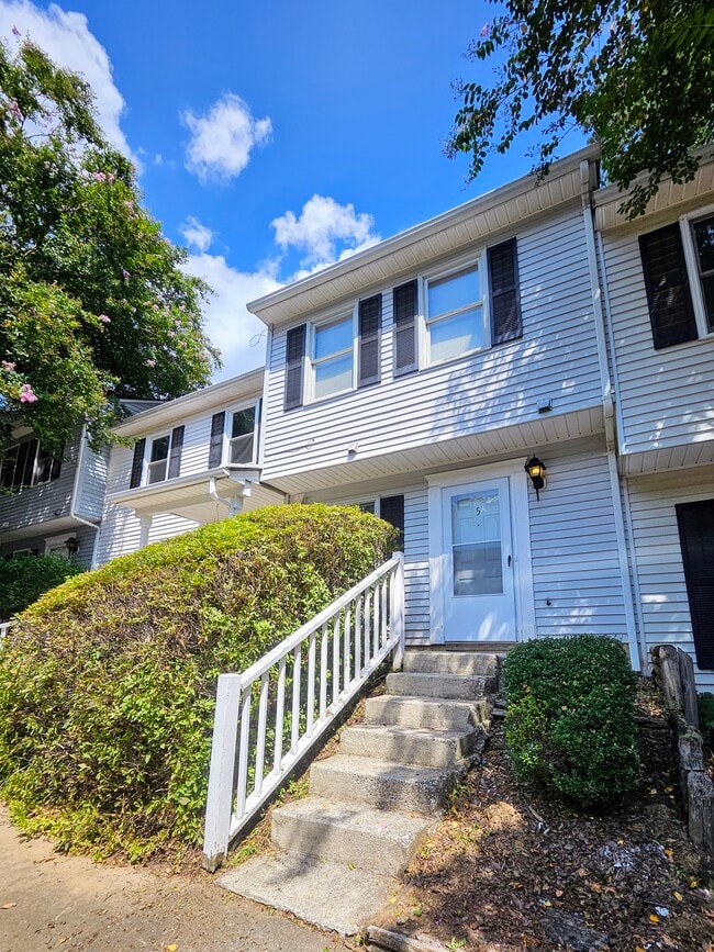 Building Photo - 5 Durbin Pl Rental
