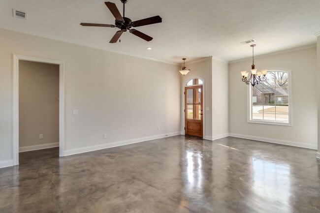 Photo - 112 Kaden Ln