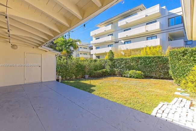 Photo - 5400 Orduna Dr