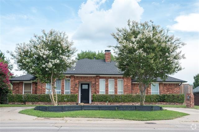 Building Photo - 7938 Fair Oaks Ave Rental