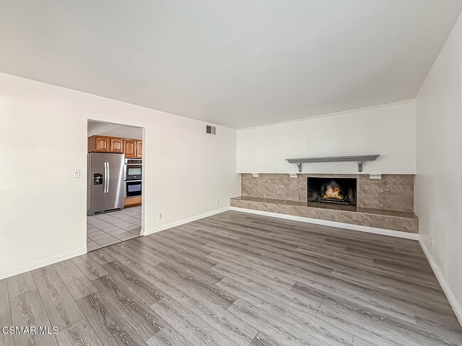 Photo - 2561 Heywood St