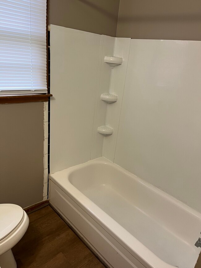 Photo - 2608 Jenkins St