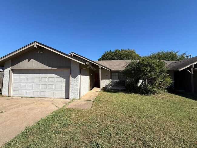 Photo - Three bedroom Duplex, Fenced Yard, Quiet N...