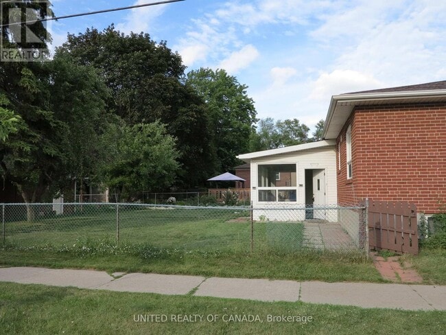 Photo - 456 Drewry Ave