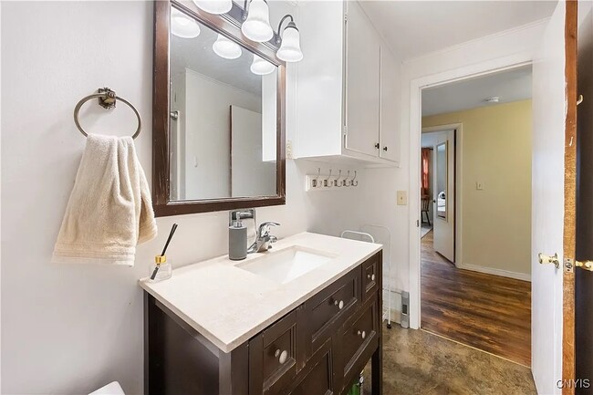 Photo - Ackerman Ave Unit 1