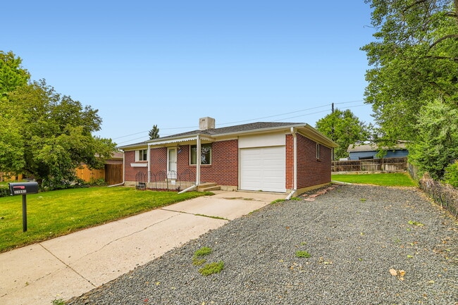 Beautiful home - 11891 Gaylord Way House