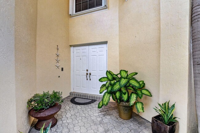 Photo - 6362 Brava Way