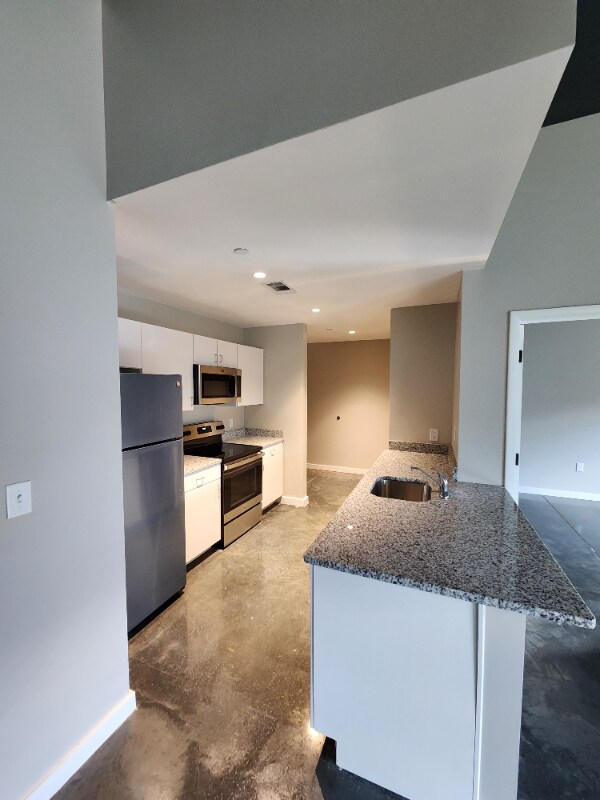 3637 Park Ave