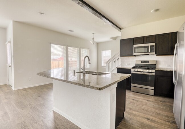 Photo - 420 Magnolia Ln