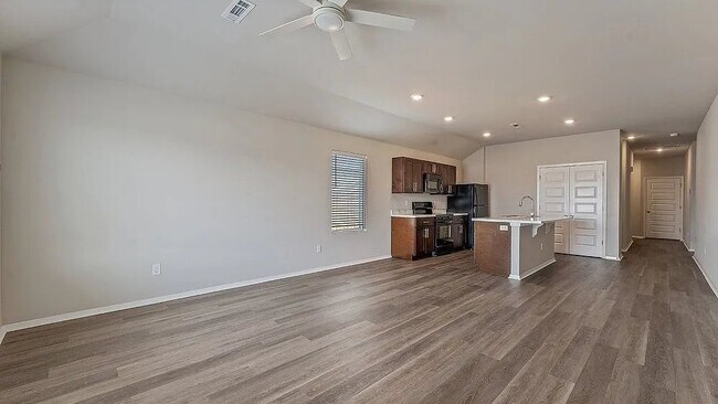 Photo - 2525 E Fox Mdw St