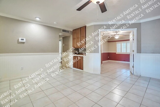 Photo - 4527 W Ruth Ave