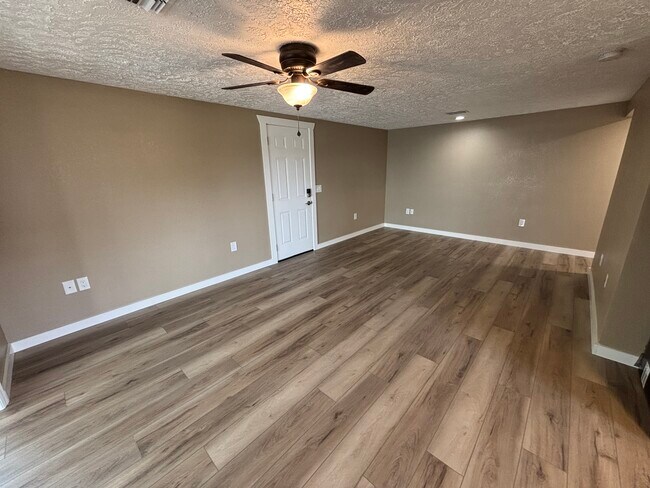 Photo - 1225 W Pierce St Unidad B