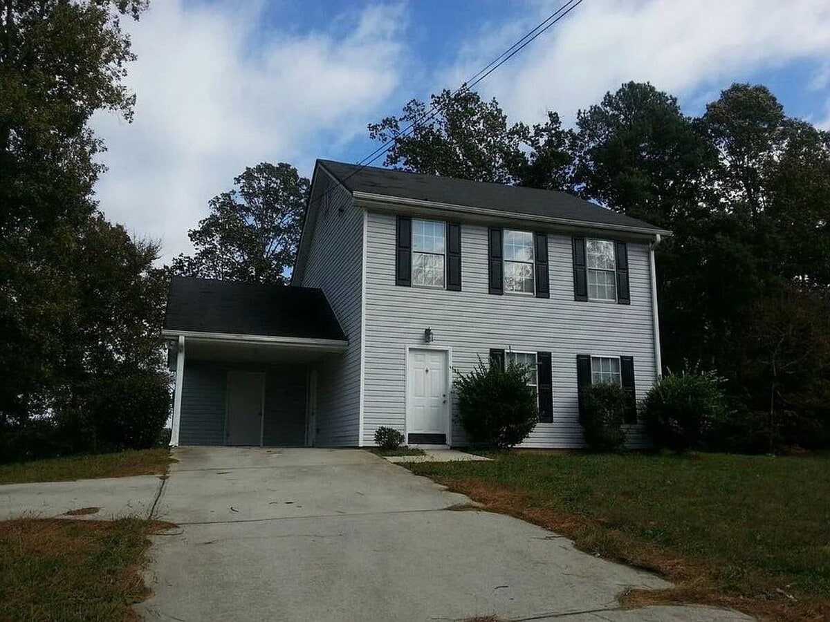 4 Bed 2 Bath in Conley! - 4 Bed 2 Bath in Conley!