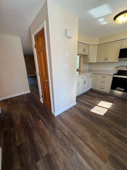 Photo - 5 Johnson Dr Unit 198