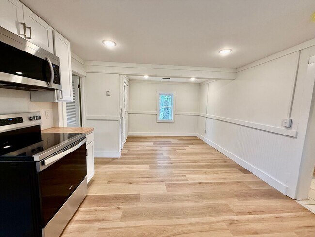 Photo - Newly Renovated 3 Bdrm Close to Campus! Avail Aug 2026 $2,250 or $1,500 for Now thru July 2026!