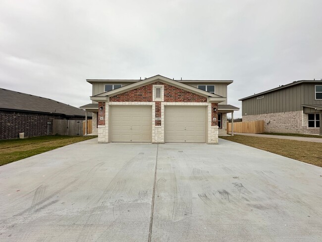 Building Photo - 226 Dolphin Dr