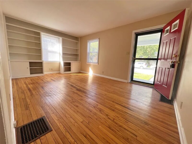 Photo - 1929 N Warman Ave